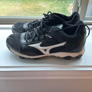 Mizuno Men’s Cleats sz 12
